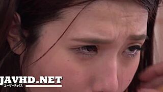 惊艳亚洲宝贝在硬核视频中展示口技。她的口交天赋在日本业余片中闪耀。