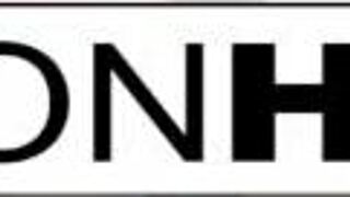 亚洲辣妹对着镜头展示吸鸡巴技巧