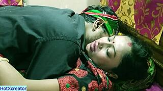 印度辣嫂子经典性交丈夫兄弟，清澈印地语音频