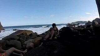 Muita orgia na praia da Galheta com Ines Ventura e Joy Cardozo em Florianopolis