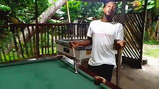 Encouraging amateurs to enter the porn industry