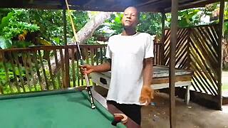 Encouraging amateurs to enter the porn industry