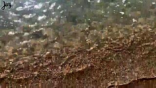 omg i'm so horny watching this petite babe larajuicy double squirt her big pussy lips on the beach while joggers pass by 😩💦👀