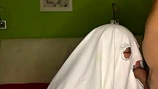 WOW! STEPMOM'S BIG ASS MILF PLAYS FORBIDDEN BANANA GAME WITH STEPSON BBC!