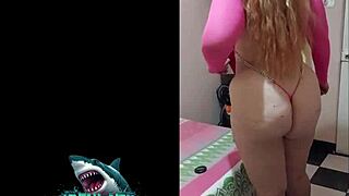 Neighbor's Stepmom Films Porno for Quick Cash Help from Stranger