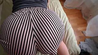 Step sister with big ass offers to suck dick