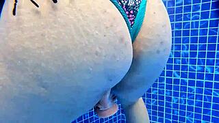 i catch huge ass milf in pool