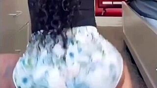 Ebony shows soft ass in tight leggings