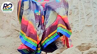desi village girl fingers pussy in saree