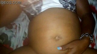 cheap whore i met at nyanya shows gaping asshole