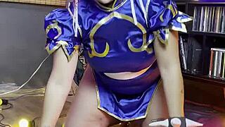 chubby chun li cosplay photoshoot behind scenes