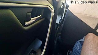 i gave the taxi driver a sloppy blowjob in his car