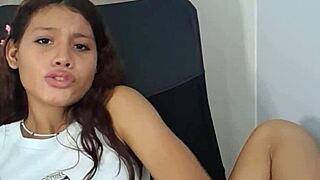 does that horny teen really fuck her pussy alone like this at home