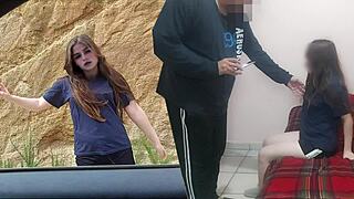 Ay duele pequena e inocente chavita putipobre de tijuana le da las nalgas a un viejo