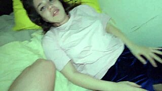 Stepsister Fights Boredom With Full Pussy