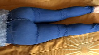 I jerk off watching my stepmother masturbate and cum on her tits