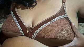 Wtf indian milf teases her body