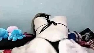 girl wanted to feel a raw creampie with plug in ass