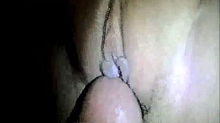 Amateur Mexican slut gets her asshole stretched