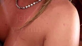 Negão superdotado fudeu com força minha bucetinha apertadinha