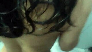 El primer sexo anal de una jovencita infiel