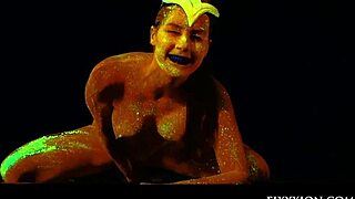 i-i fingered my glow in the dark goddess fantasy