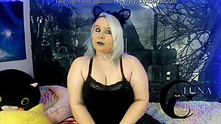 Unboxing Big Tits BBW Dildo