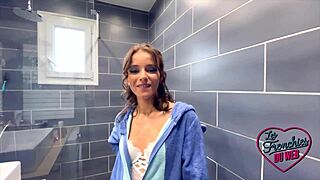 Ariana and Anita are fucking together for the first time, they giggle