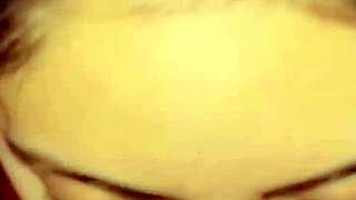 luego de ver unas pelis mi amiga insiste en tragarse mi leche