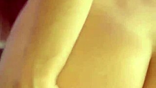 luego de ver unas pelis mi amiga insiste en tragarse mi leche