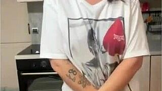 your face is the perfect throne for countess