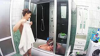 i witnessed intense hardcore group action in the hostel community bath.