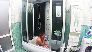 i witnessed intense hardcore group action in the hostel community bath.