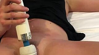 Masterbation with hitachi for cum slut
