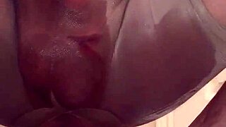 Unbelievable! He’s pounded with a huge dildo until squirting everywhere. What a wild anal show!