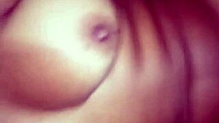 i luv hearin her moan but feelin her squirt is betta