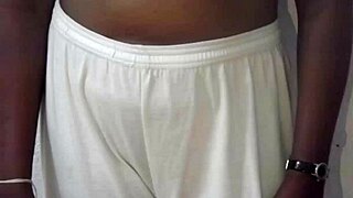 Indian housemaid flaunts her curves in lingerie