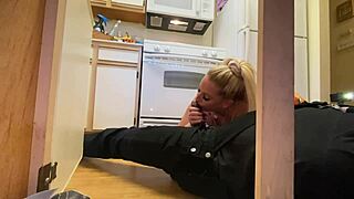 maintenance man fucks the bbw tenant with his big black cock 😏