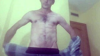 i'm stripping down for wild amateur cam masturbation