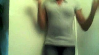 Mature Amateur Bliss Walker Performs In The Hood