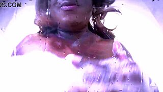 Wow! How does Lisa Rivera keep Don Whoe's dick so wet in the jacuzzi? Super hot action awaits!