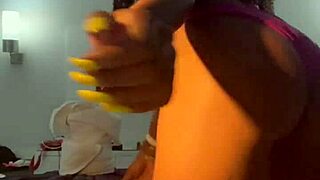 twerking in that black bikini, wanna see more?