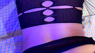 Lady shares her vagina with teen 18+ mexican prostitute