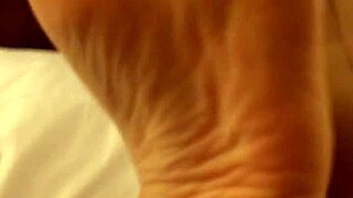 Hey, check out this coworker rubbing high arches during masturbation