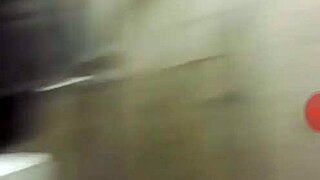 From colombia to mexico, a colombian mami offers webcam calls on whatsapp, oh god