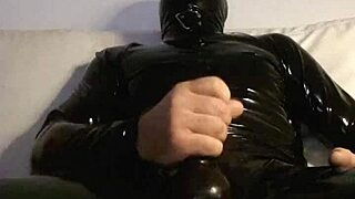 Latex masturbation session intensifies