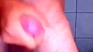 Hungarian Amateur ENJOYS Solo MASTURBATION In European Setting