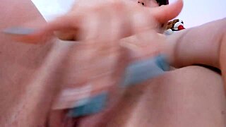 cute latina shows cum with hitachi on webcam