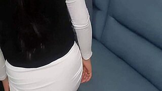 Peruvian milf enjoys quick oral with friend. Husband at work.