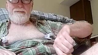 thomas odea, you into watching me play with big toys?